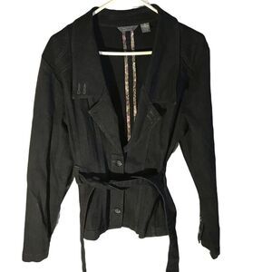 Motto black jacket size xL button front belt